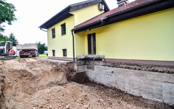 Concrete Foundation Repair in Valparaiso